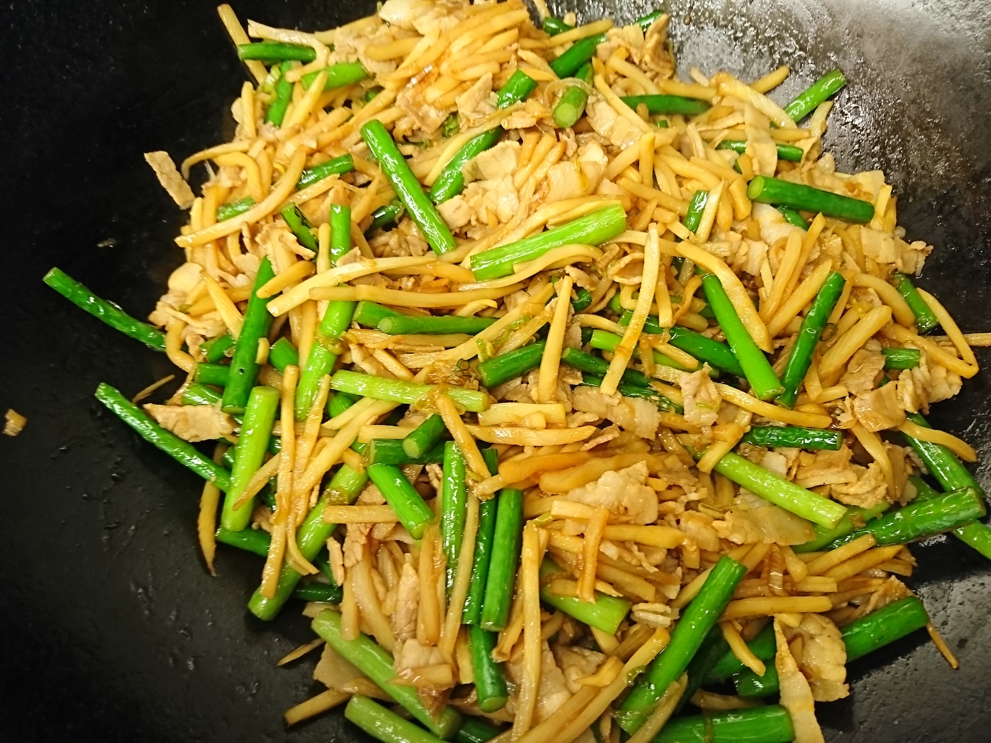 ニンニク芽と豚肉の中華炒め